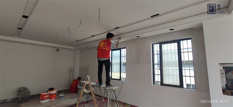 青秀區(qū)辦公室裝修公司——燦源裝飾裝修現場